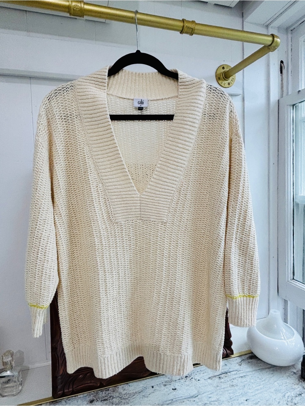⁠Cabi Croquet Pullover Cream V-Neck Knit sweater Oversized #6233 Medium Larg